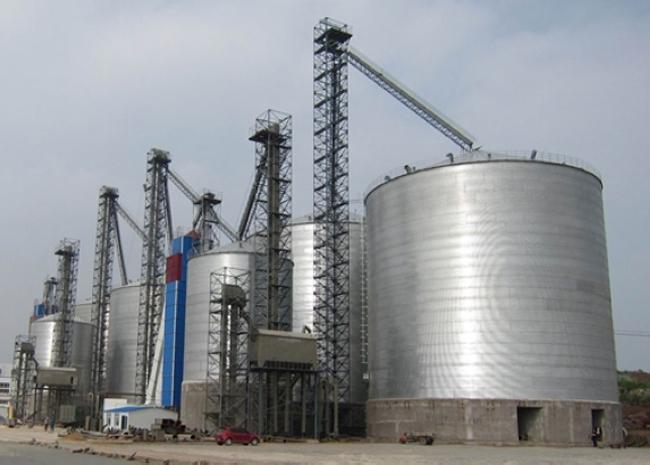 松柏镇大型钢板库构造参数及水泥储存质量